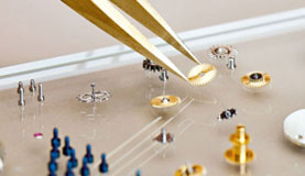 泉州伯爵指定维修门店打开表壳